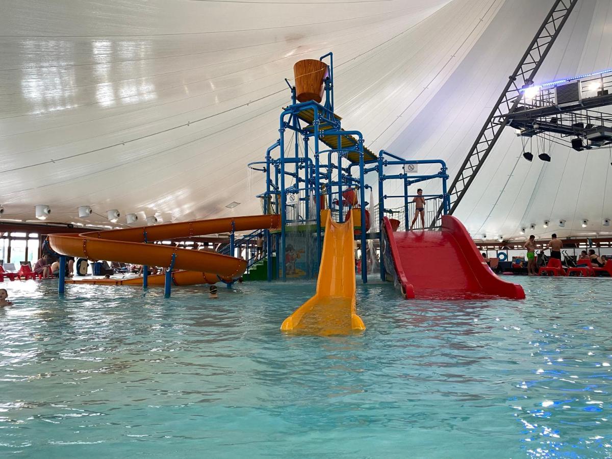 Apartment Friends Besenova - Free Swinning Pool Екстер'єр фото