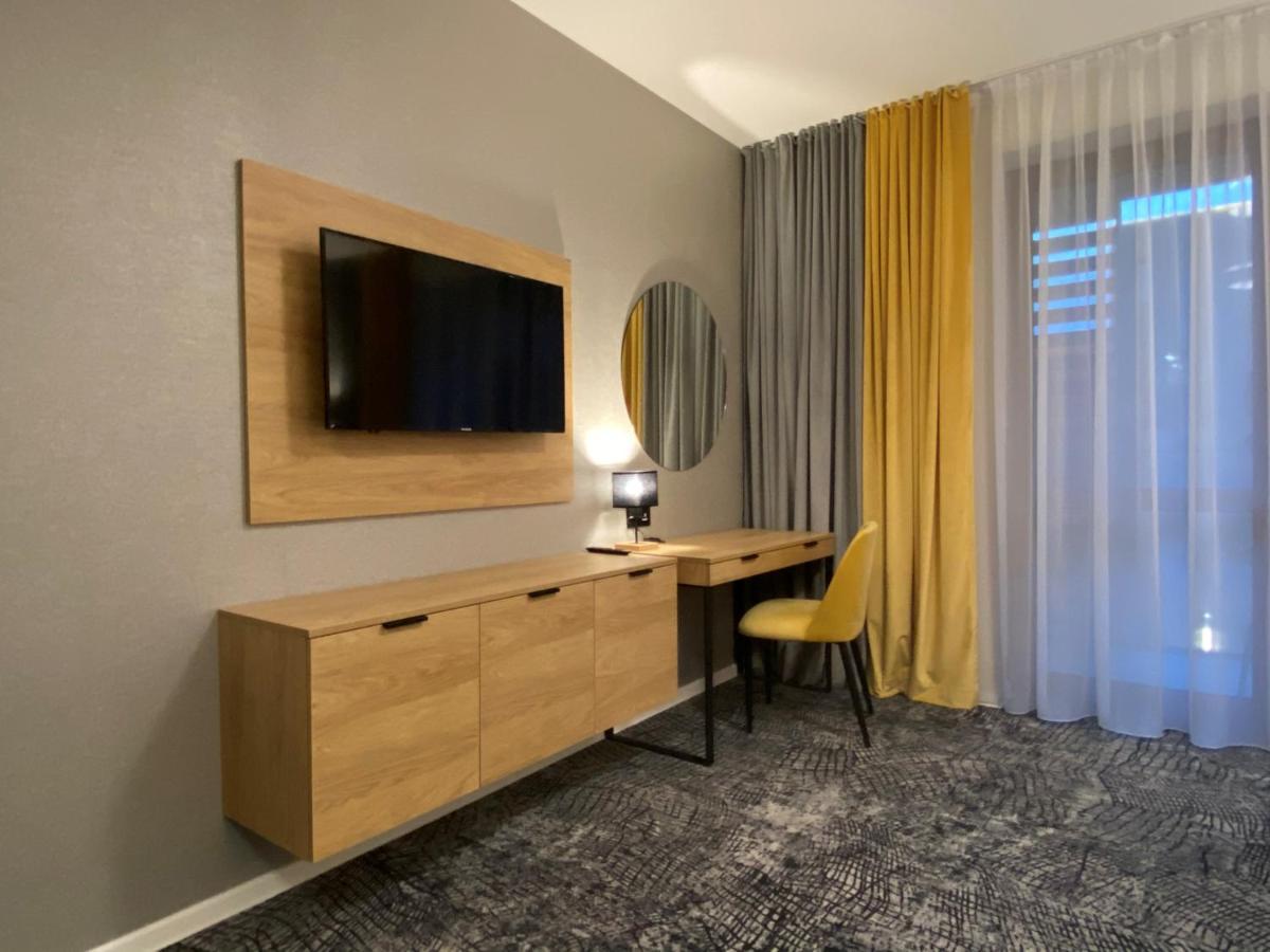 Apartment Friends Besenova - Free Swinning Pool Екстер'єр фото